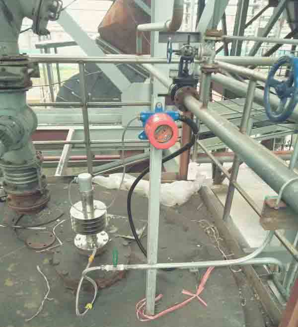 高溫料位開(kāi)關(guān)現(xiàn)場(chǎng)應(yīng)用圖片(圖1) 高溫料位開(kāi)關(guān)現(xiàn)場(chǎng)應(yīng)用圖片(圖1)