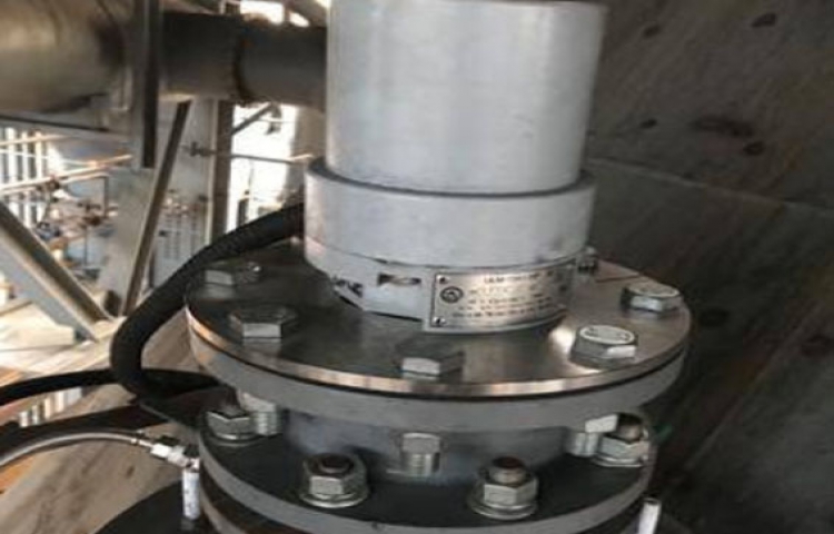 高溫雷達物位計現場應用圖片